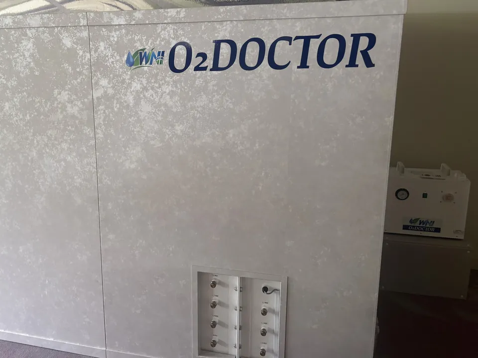 山幸閣の館内に設置された白色の大型WNI O2 DOCTOR